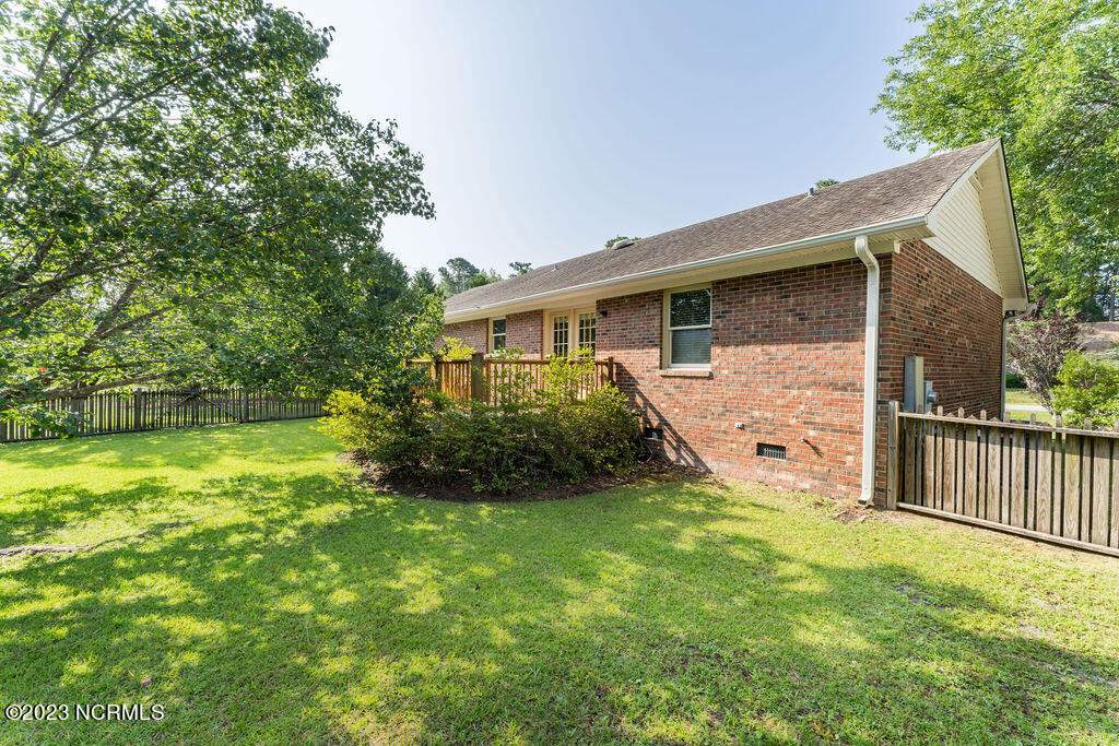 292 Hidden Valley Road Wilmington, NC 28409 - Photo 18 of 25 1004