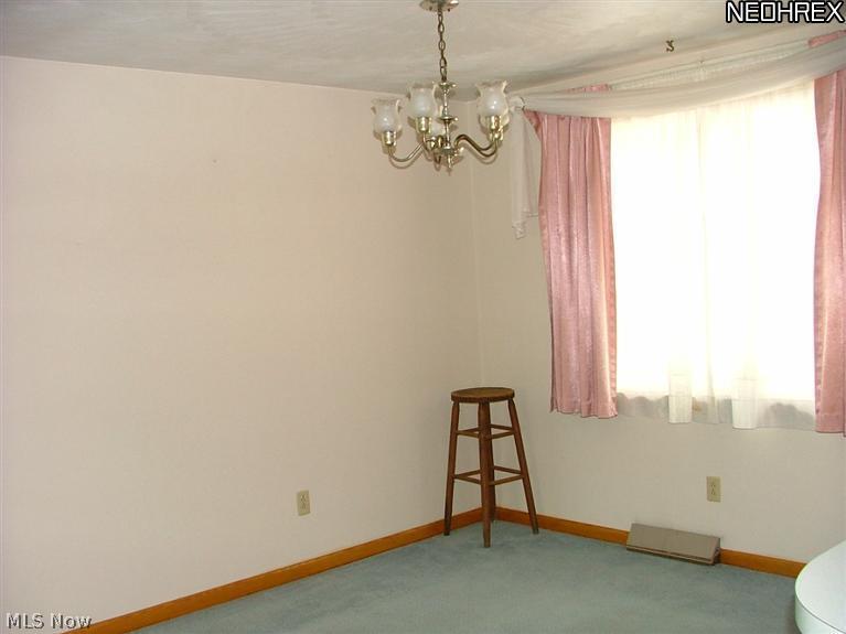 6390 Creston Road Southwest Canton, OH 44706 - Photo 6 of 17 Gallery Image 6