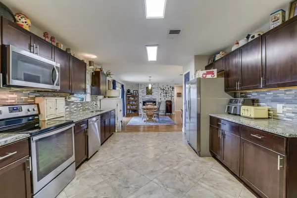 $950,000 | 1601 Cr 463 And Cr, Elgin, TX 78621