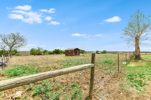 $950,000 | 1601 Cr 463 And Cr, Elgin, TX 78621