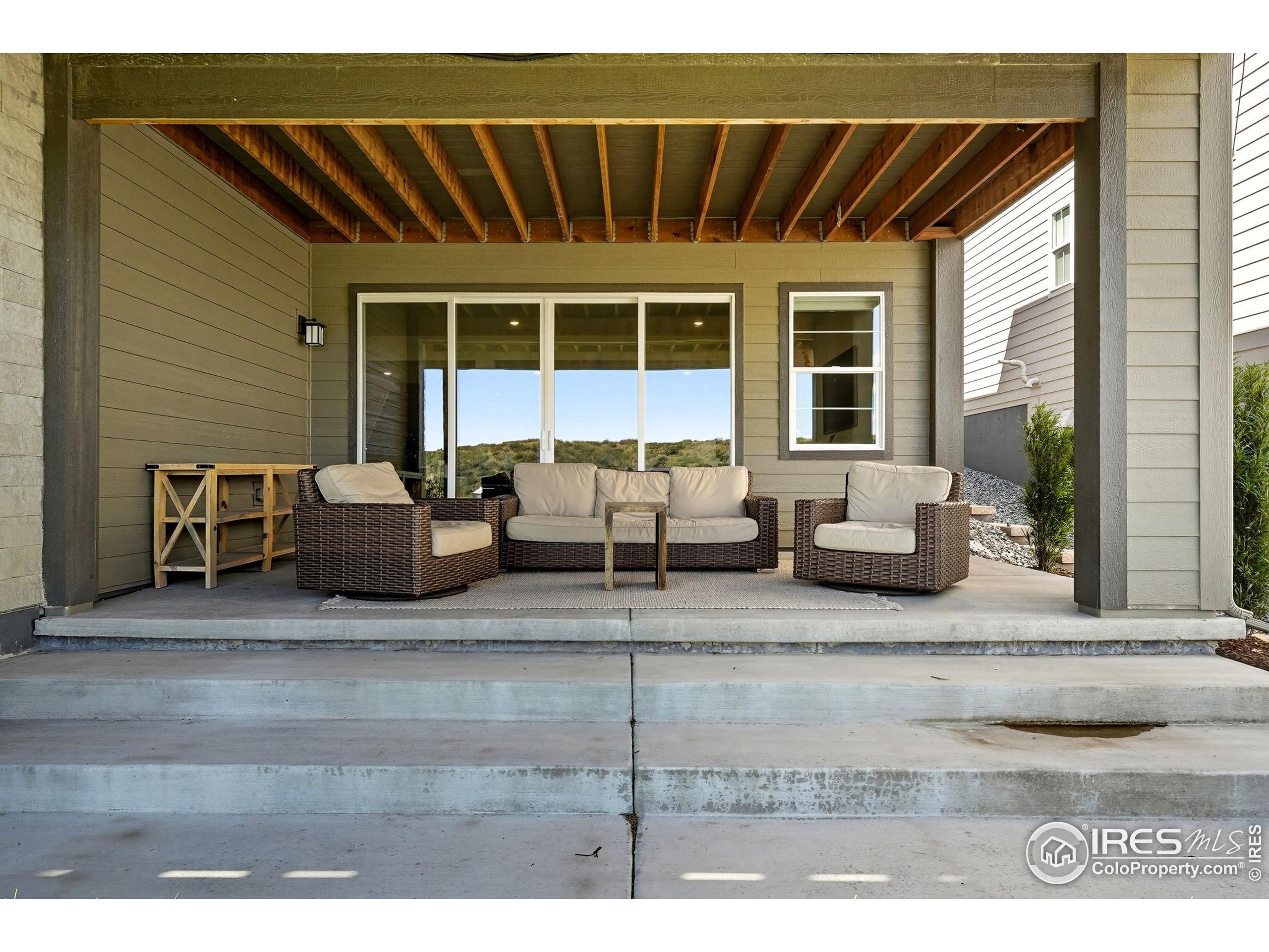 7382 Canyonpoint Road Castle Pines, CO 80108 - Photo 44 of 49 a living room with furniture
