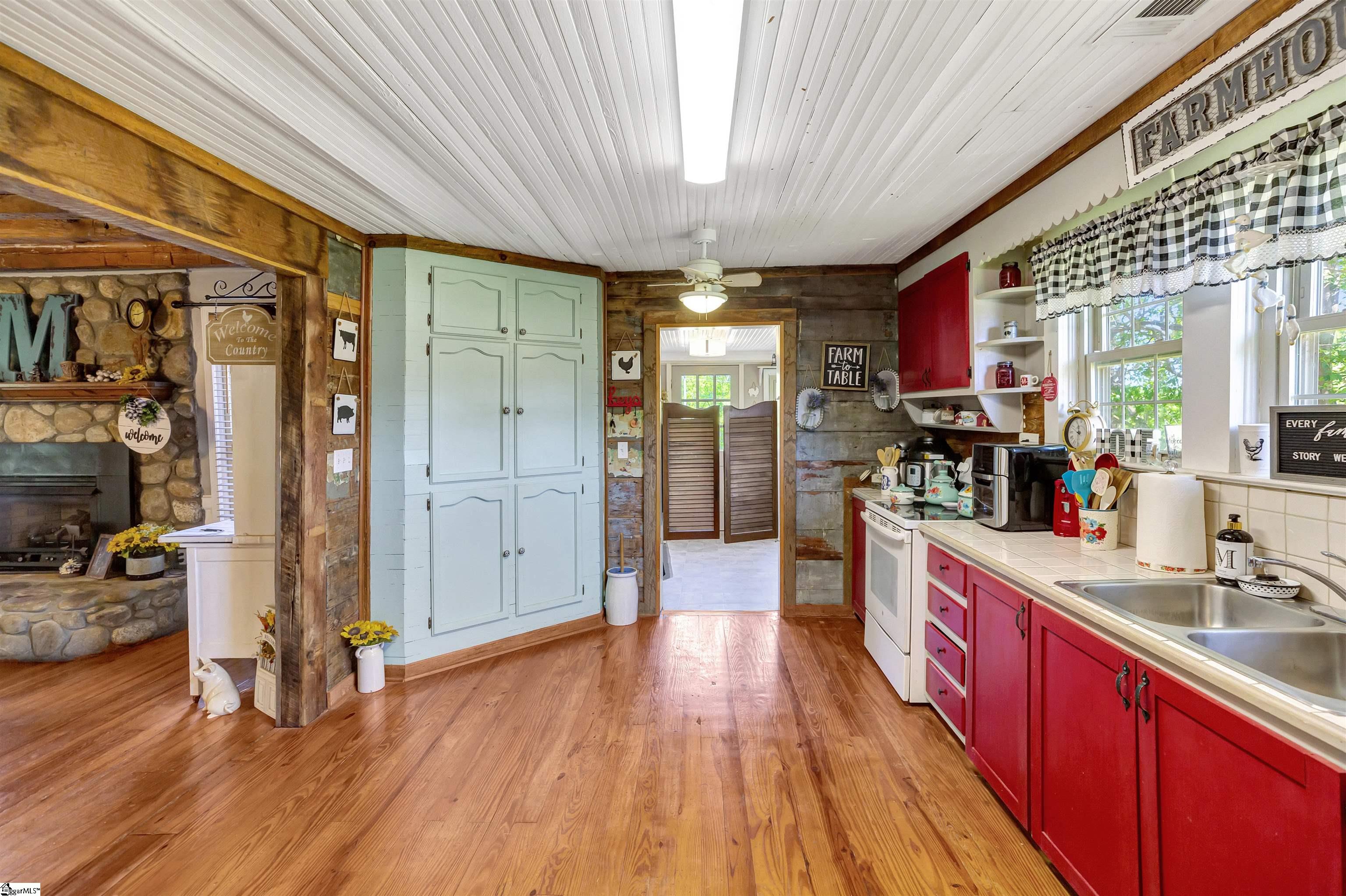 493 Odell Road Liberty, SC 29657 - Photo 14 of 36