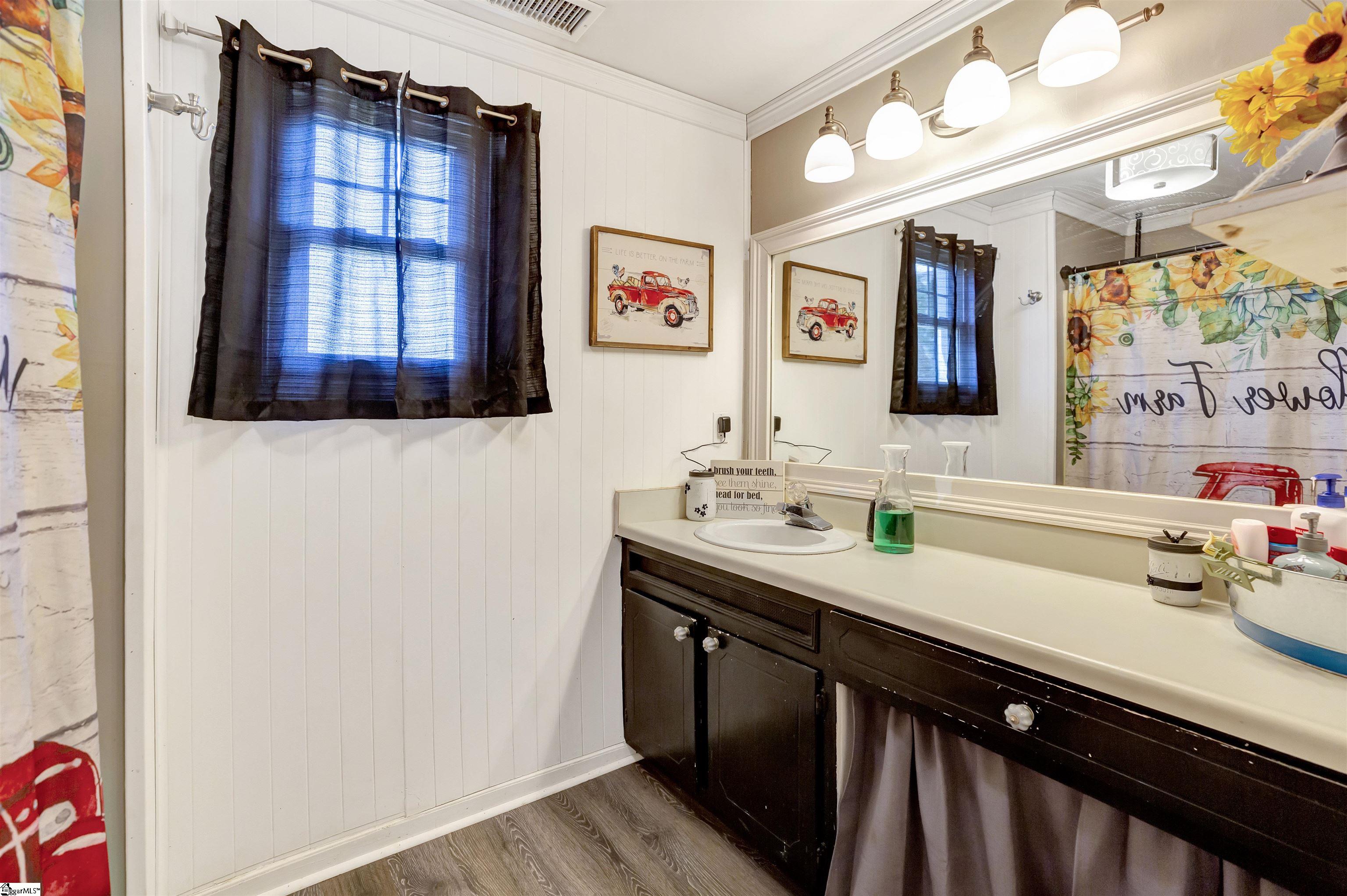 493 Odell Road Liberty, SC 29657 - Photo 19 of 36