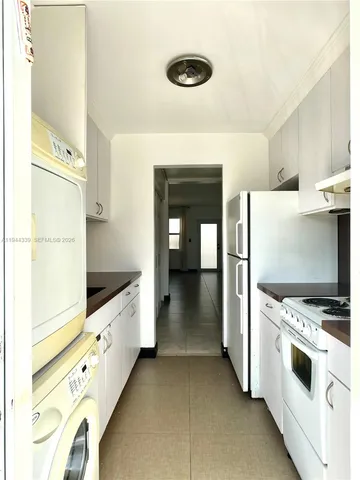 $1,800 | 626 Meridian Avenue, Unit 9, Miami Beach, FL 33139