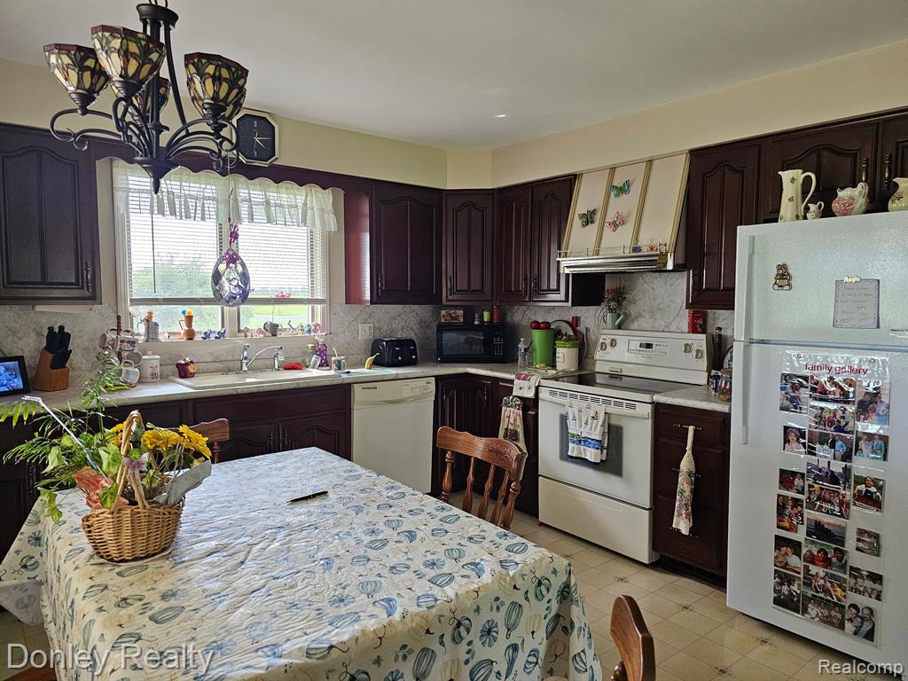 1224 Decker Road Decker, MI 48426 - Photo 2 of 29