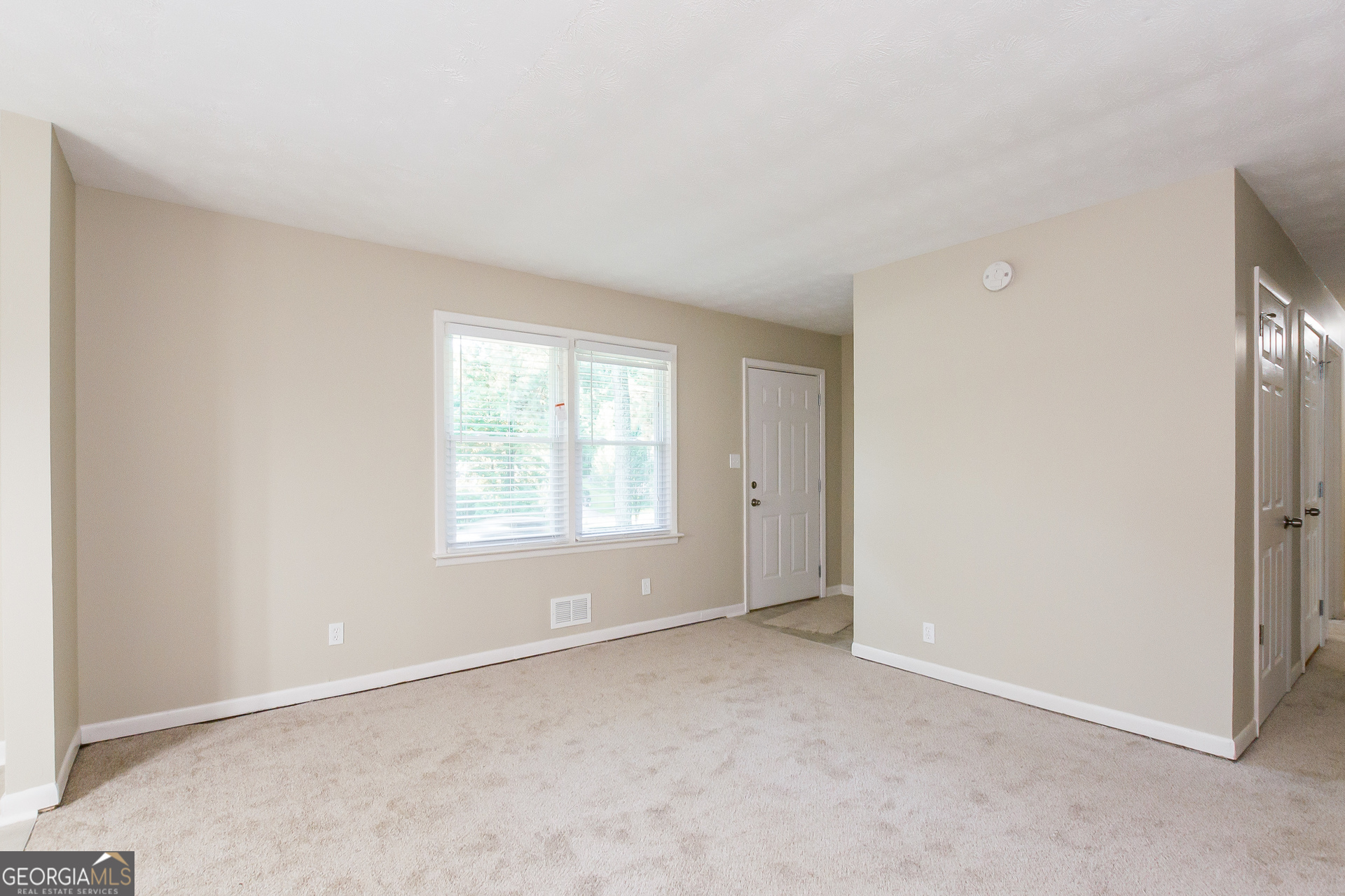 418 Smyrna Powder Springs Road Southwest Marietta, GA 30060 - Photo 3 of 15