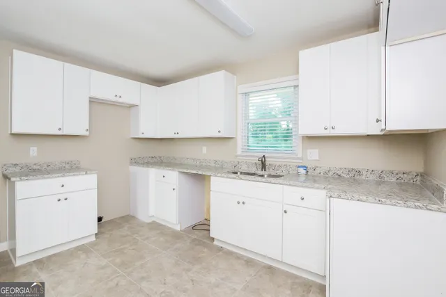 $1,895 | 418 Smyrna Powder Springs Road Southwest, Marietta, GA 30060