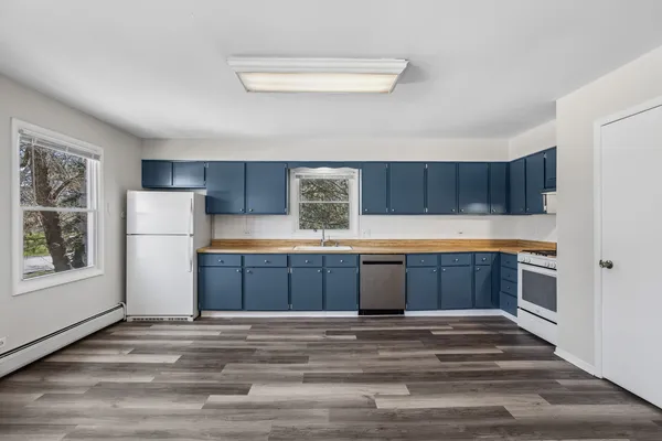 $360,000 | 34768 North Oakside Avenue, Ingleside, IL 60041