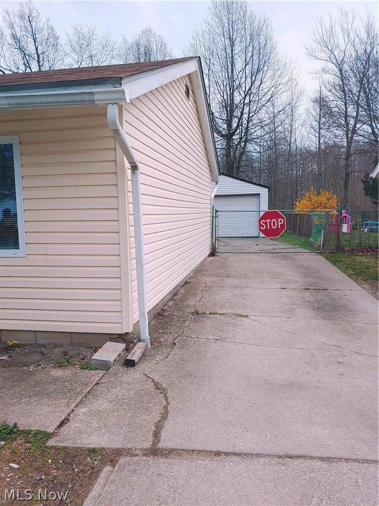 589 High Bridge Road Vermilion, OH 44089 - Photo 3 of 15