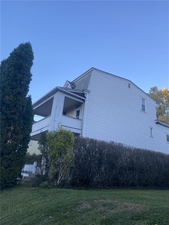 18 St John Street McKees Rocks, PA 15136 - Photo 3 of 20 a view of a house with a yard