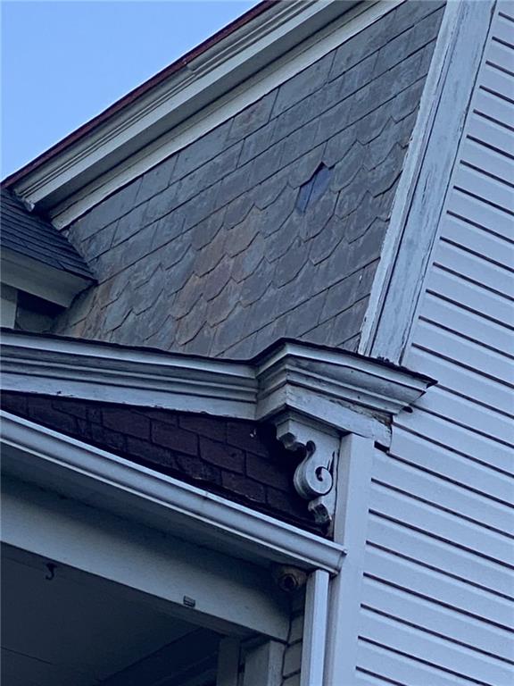 18 St John Street McKees Rocks, PA 15136 - Photo 4 of 20 a close up of a refrigerator