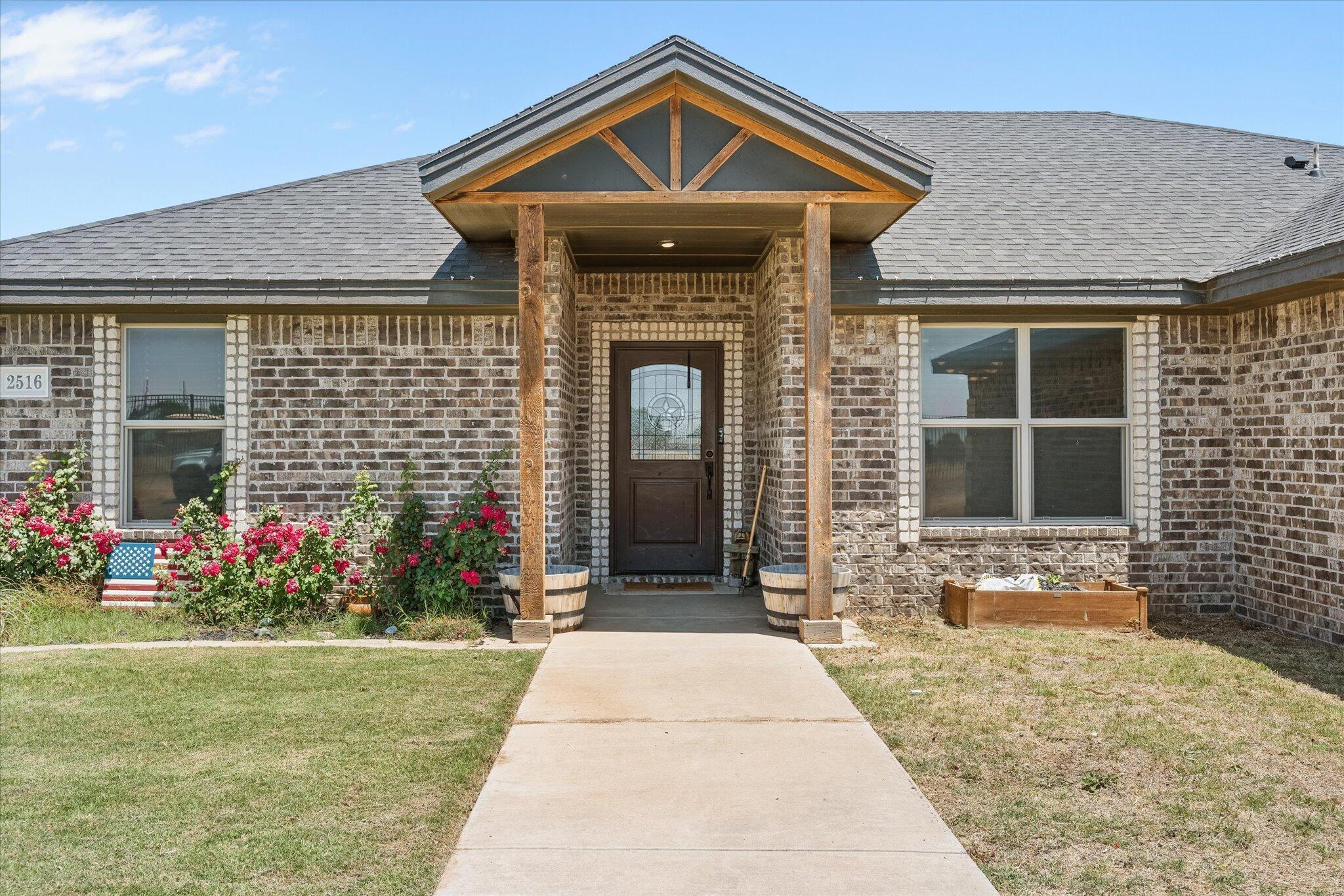 2516 Kent Street Lubbock, TX 79415 - Photo 2 of 24 IMG_9543