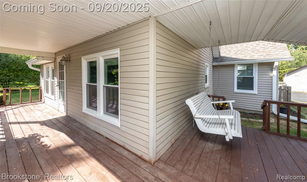 810 Beardon Road Lake Orion, MI 48362 - Photo 13 of 31