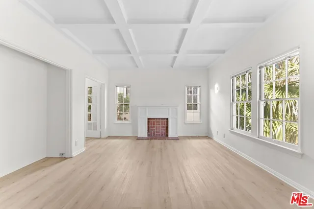 $3,500 | 140 South Camden Drive, Unit 203, Beverly Hills, CA 90212