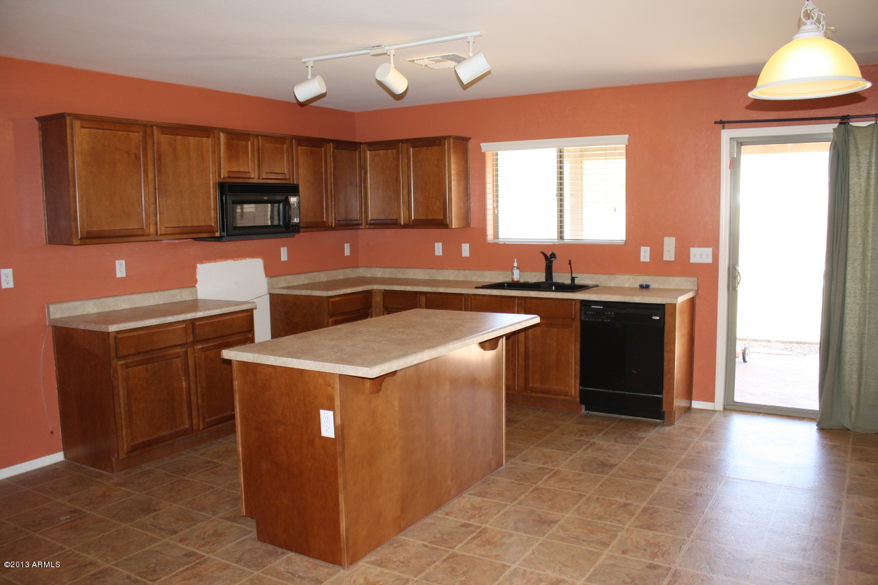 45138 Miramar Road Maricopa, AZ 85139 - Photo 4 of 16 IMG_4006