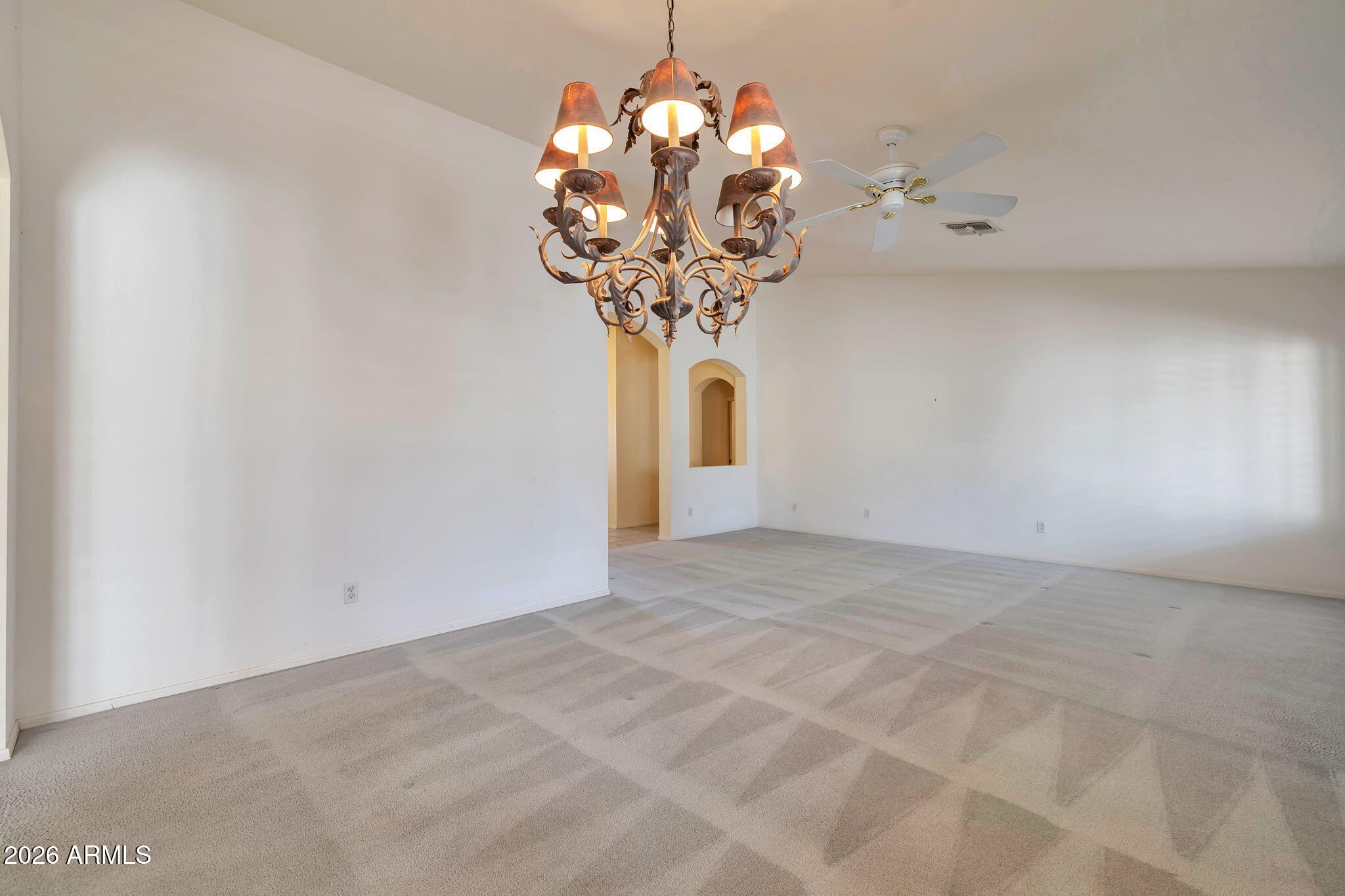 15324 Piccadilly Road Goodyear, AZ 85395 - Photo 6 of 30