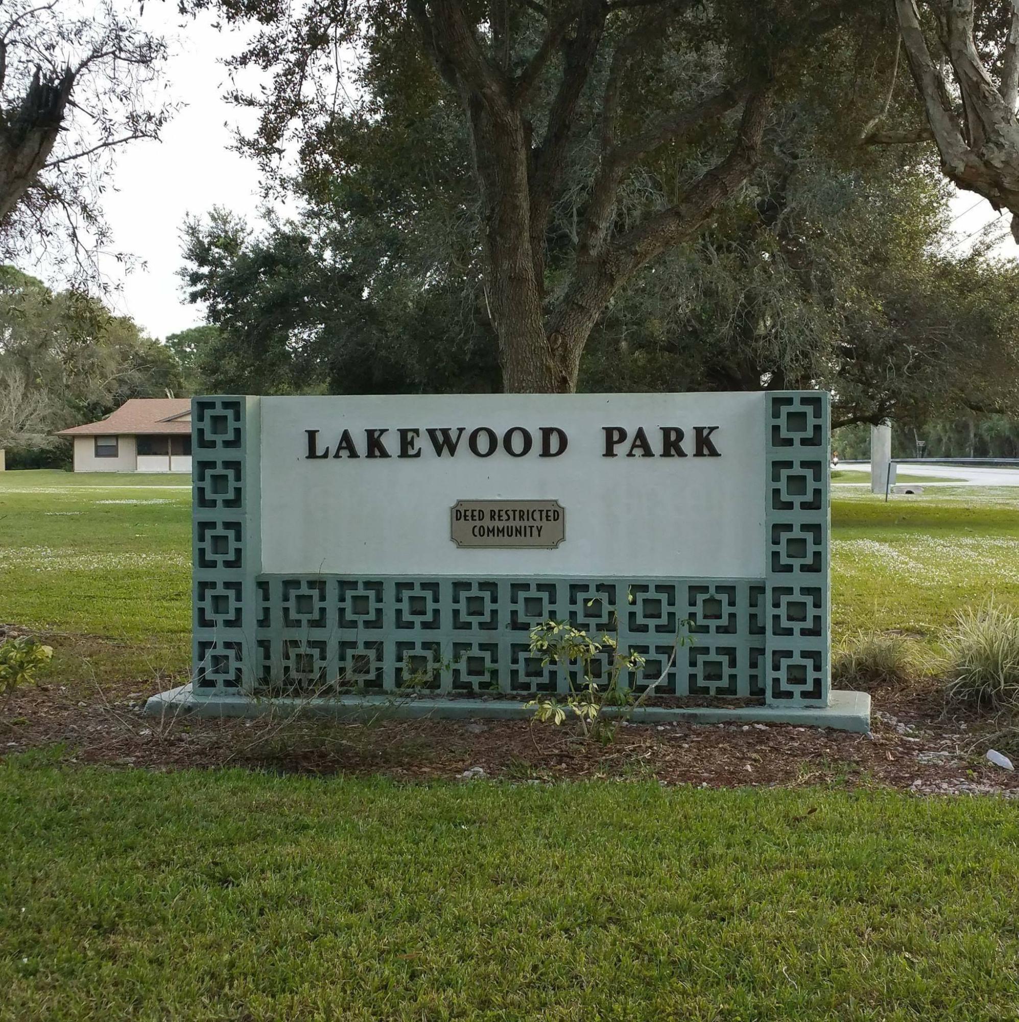 Tbd Hibiscus Road Fort Pierce, FL 34951 - Photo 6 of 7 a view of a park with a trees