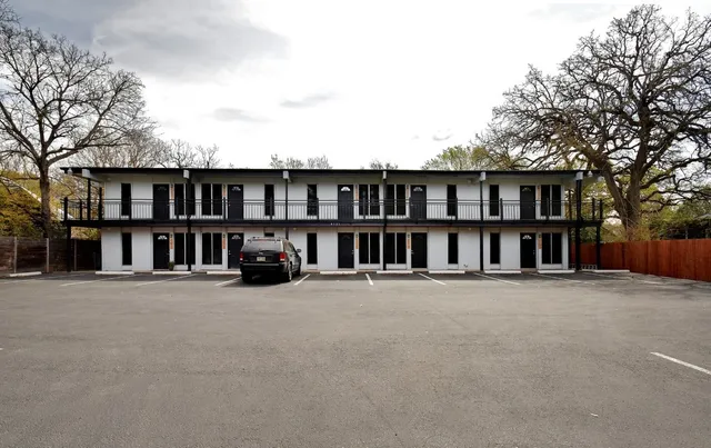 $1,025 | 4111 Avenue A, Unit 104, Austin, TX 78751