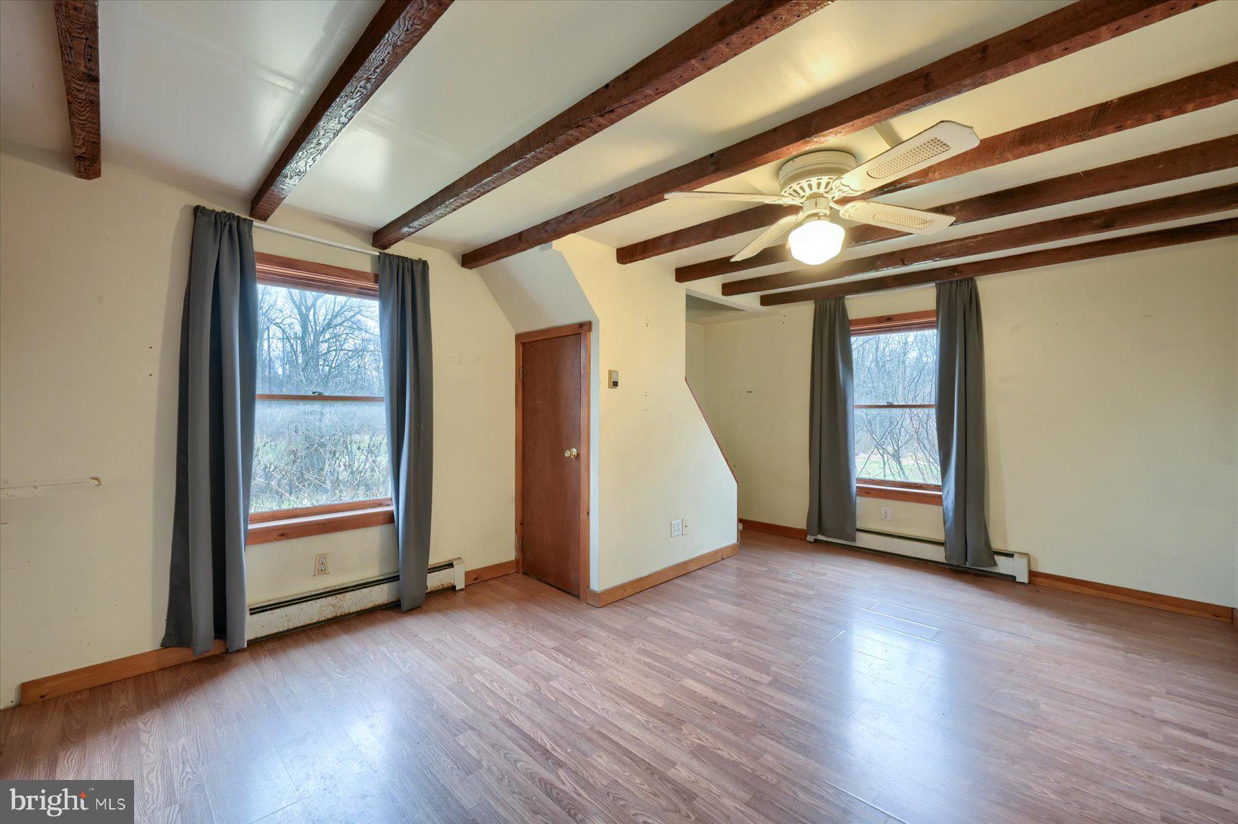 1990 Sand Hill Road Hershey, PA 17033 - Photo 16 of 41 Summer house family room