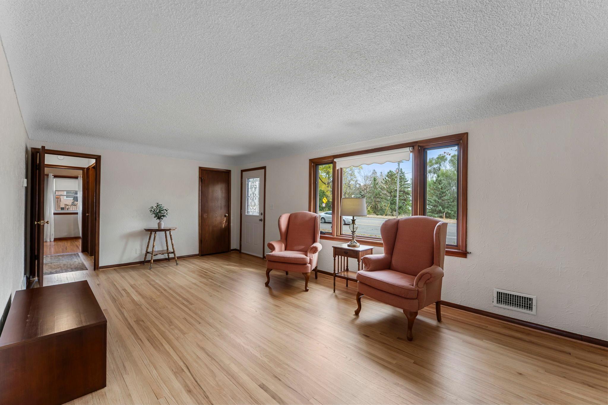 9706 Foley Boulevard Northwest Coon Rapids, MN 55433 - Photo 16 of 45