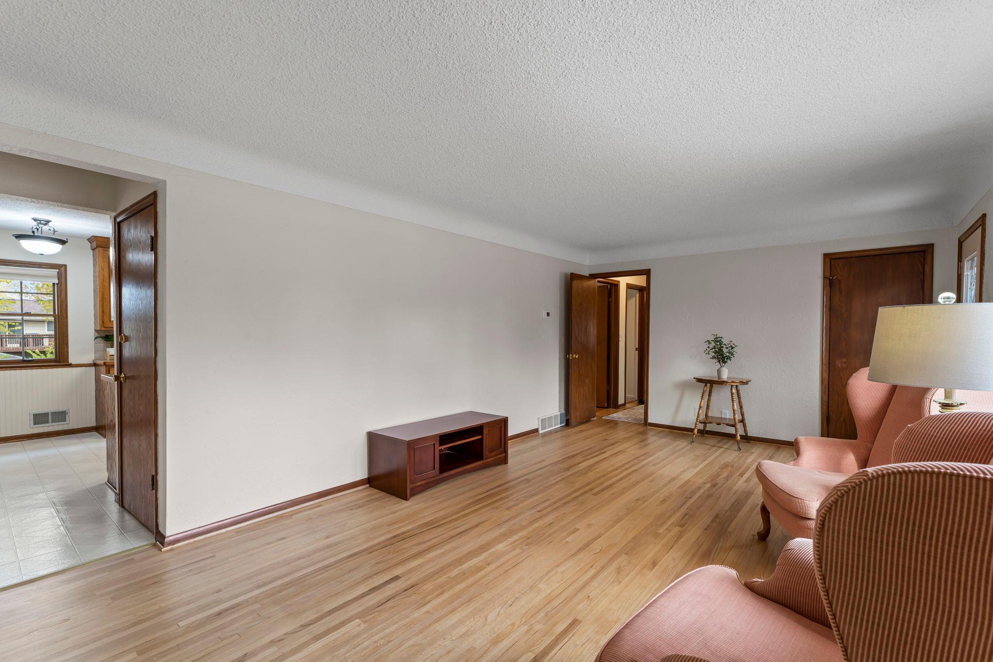 9706 Foley Boulevard Northwest Coon Rapids, MN 55433 - Photo 18 of 45