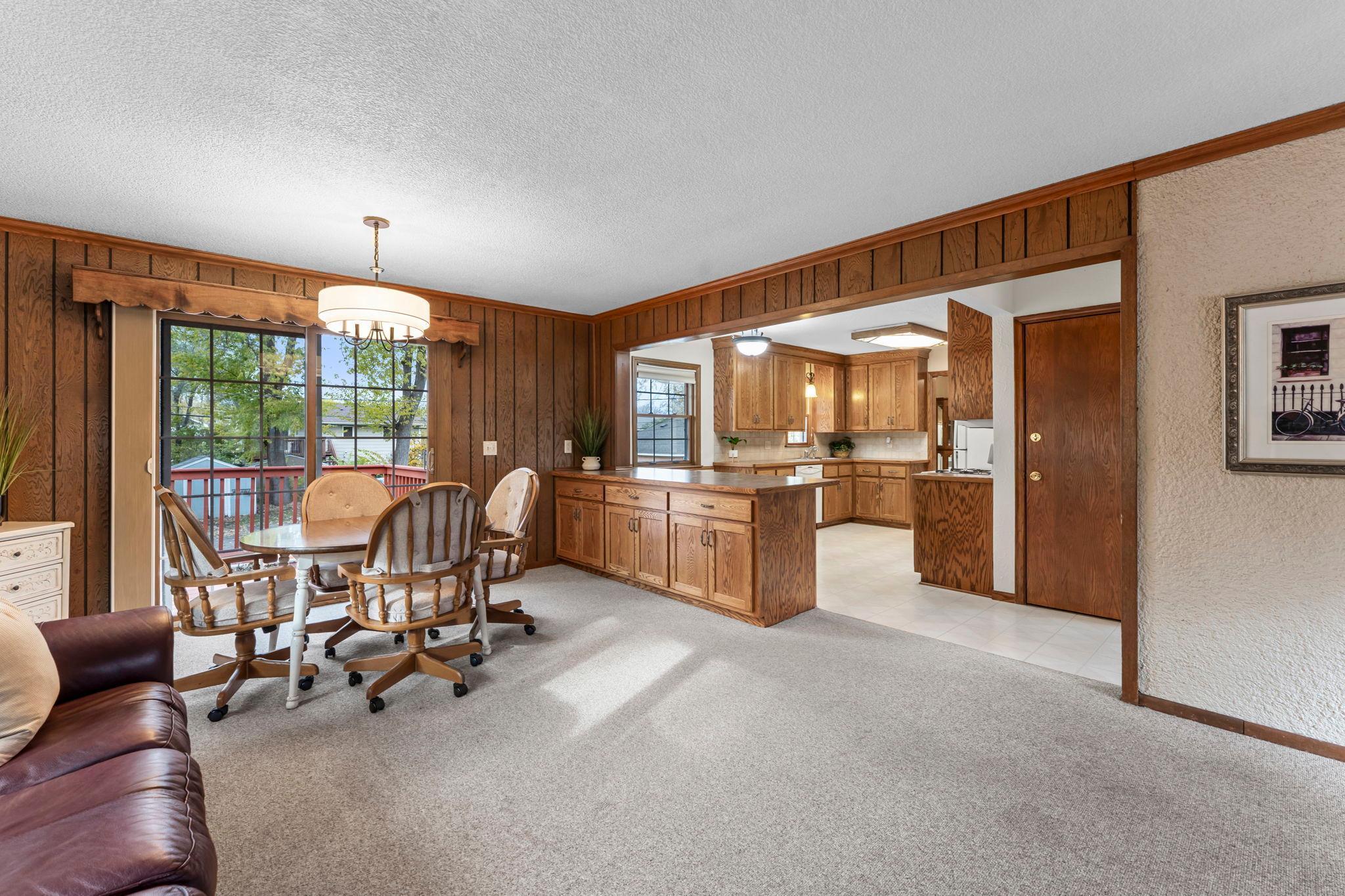 9706 Foley Boulevard Northwest Coon Rapids, MN 55433 - Photo 6 of 45