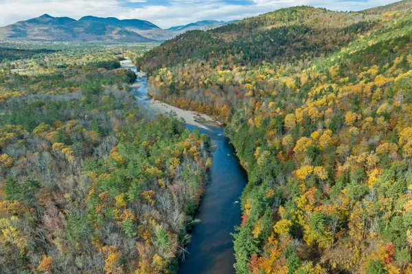 $329,000 | 6 River Run Drive, Unit Q, Bartlett, NH 03812