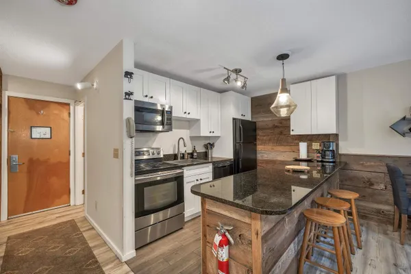 $329,000 | 6 River Run Drive, Unit Q, Bartlett, NH 03812