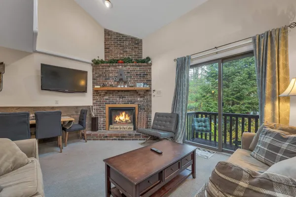 $329,000 | 6 River Run Drive, Unit Q, Bartlett, NH 03812