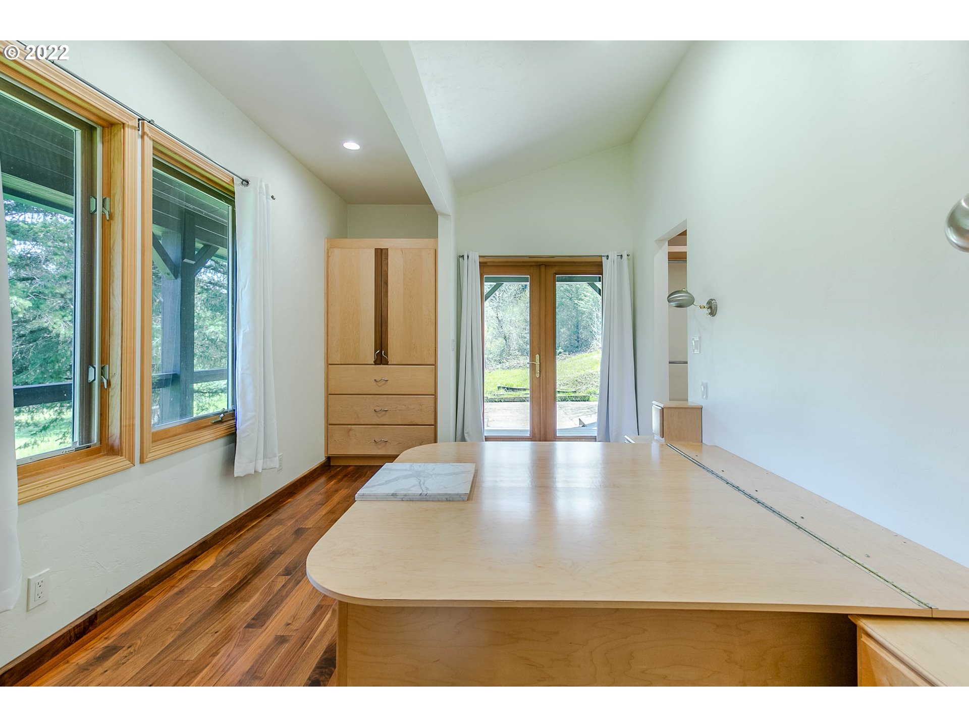 42466 Winberry Creek Road Fall Creek, OR 97438 - Photo 12 of 32 Gallery Image 12
