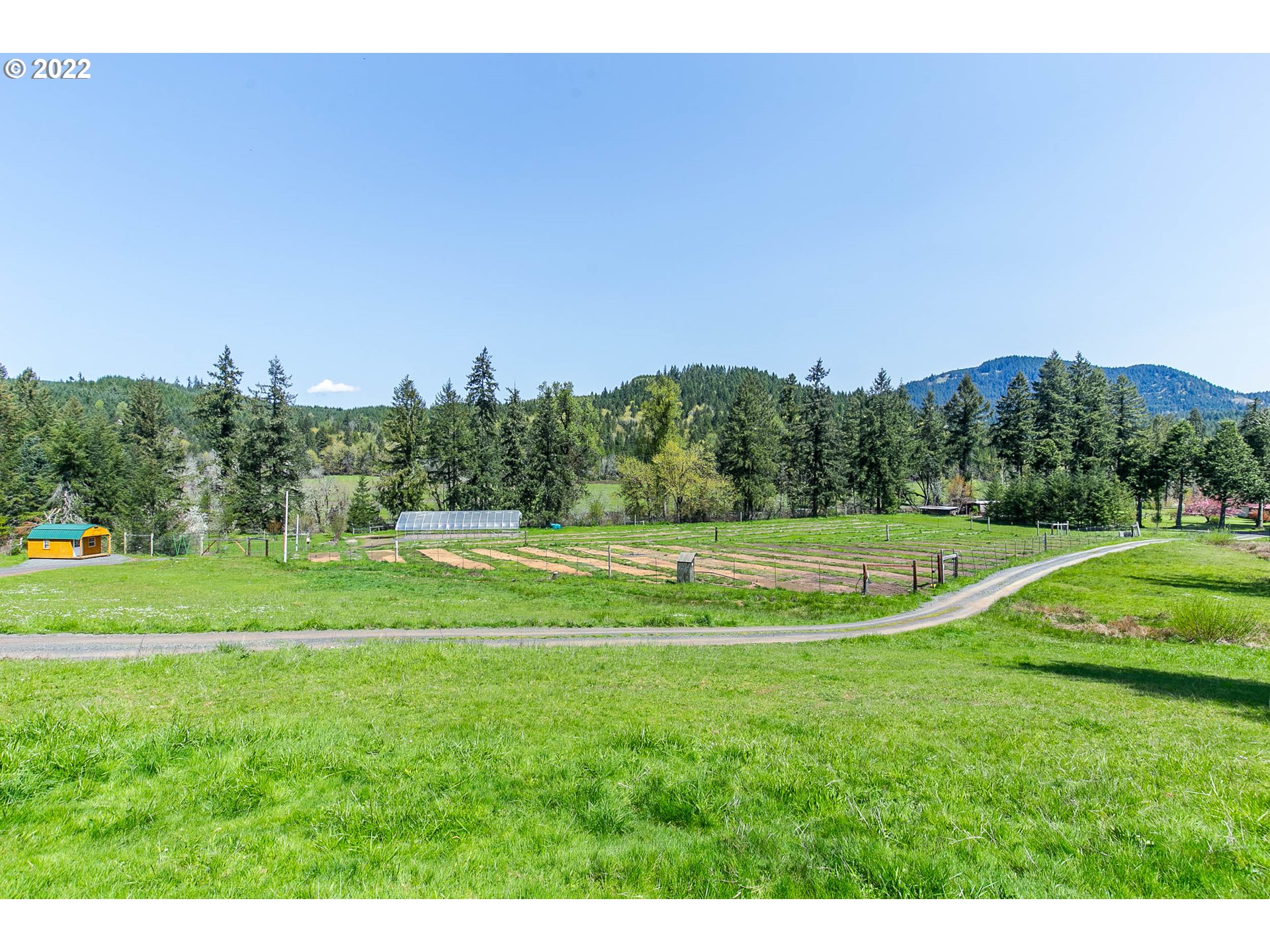 42466 Winberry Creek Road Fall Creek, OR 97438 - Photo 25 of 32 Gallery Image 25