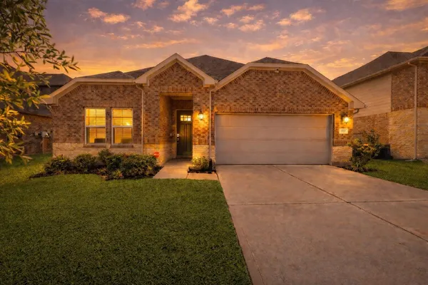 $335,000 | 1917 Canyon Live Oak Street, Conroe, TX 77304