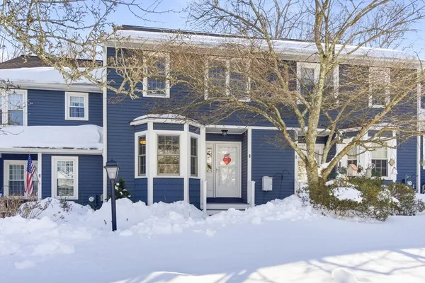 $465,000 | 4 Waterfall Lane, Unit 4, Milford, MA 01757