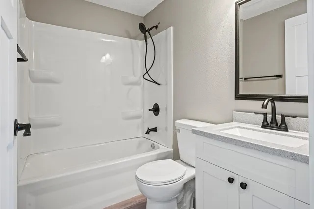 $329,000 | 1110 Eulaine Circle, Hammond, WI 54015