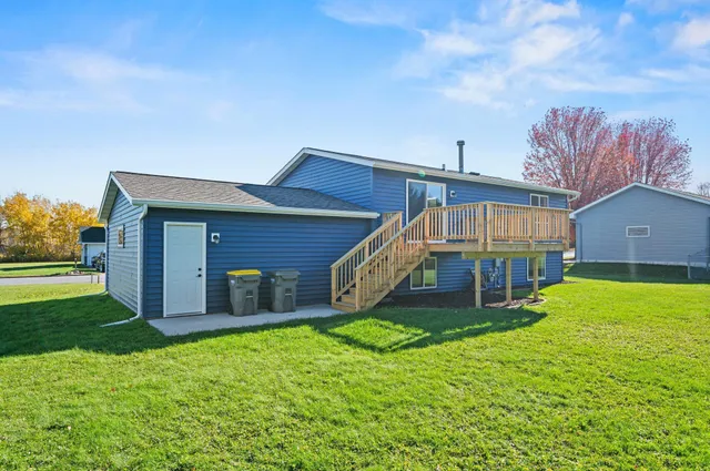 $329,000 | 1110 Eulaine Circle, Hammond, WI 54015