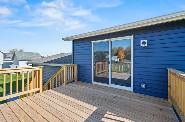 $329,000 | 1110 Eulaine Circle, Hammond, WI 54015