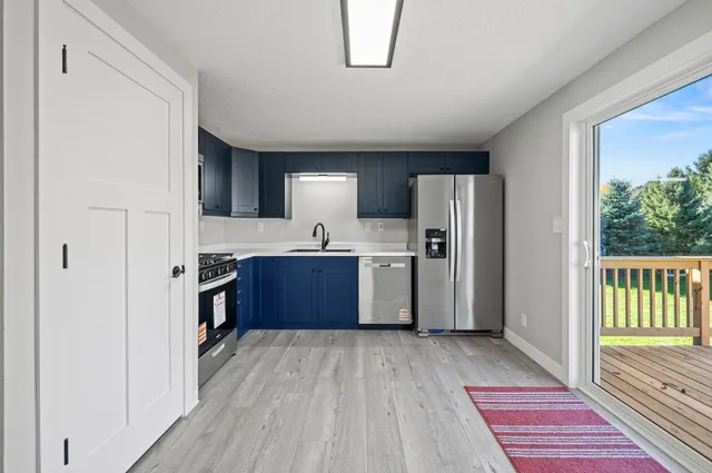 $329,000 | 1110 Eulaine Circle, Hammond, WI 54015