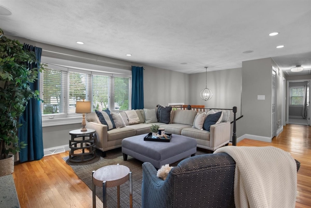 16 Mill Pond Road Walpole, MA 02081 - Photo 3 of 41 Gallery Image 3