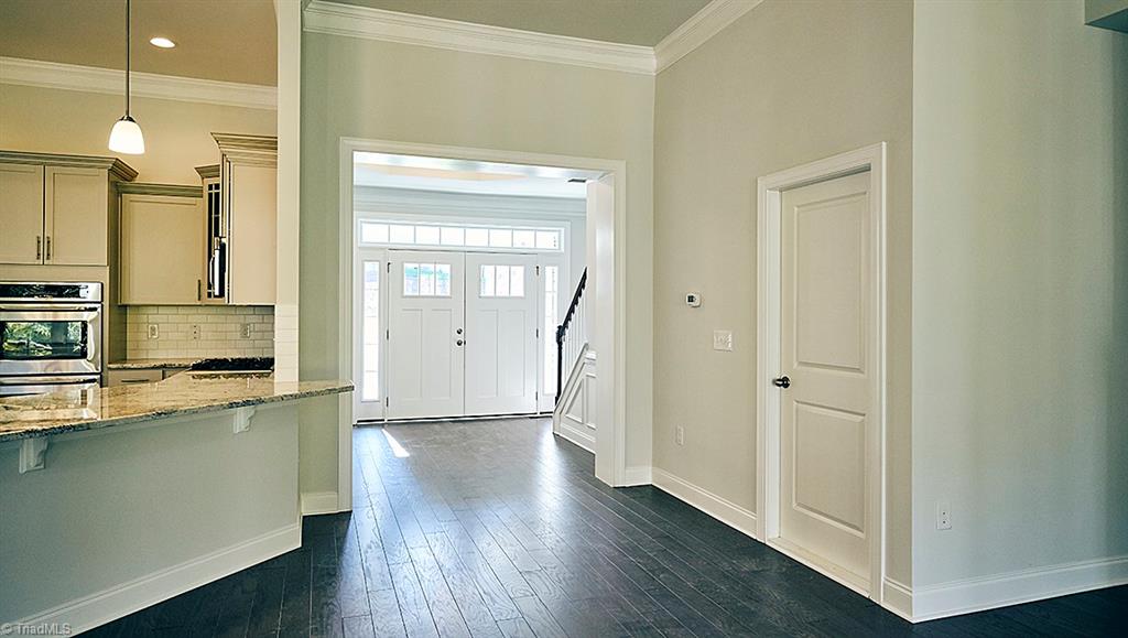 2155 Spring Wind Road, Unit 170 Pfafftown, NC 27040 - Photo 8 of 10 Gallery Image 8