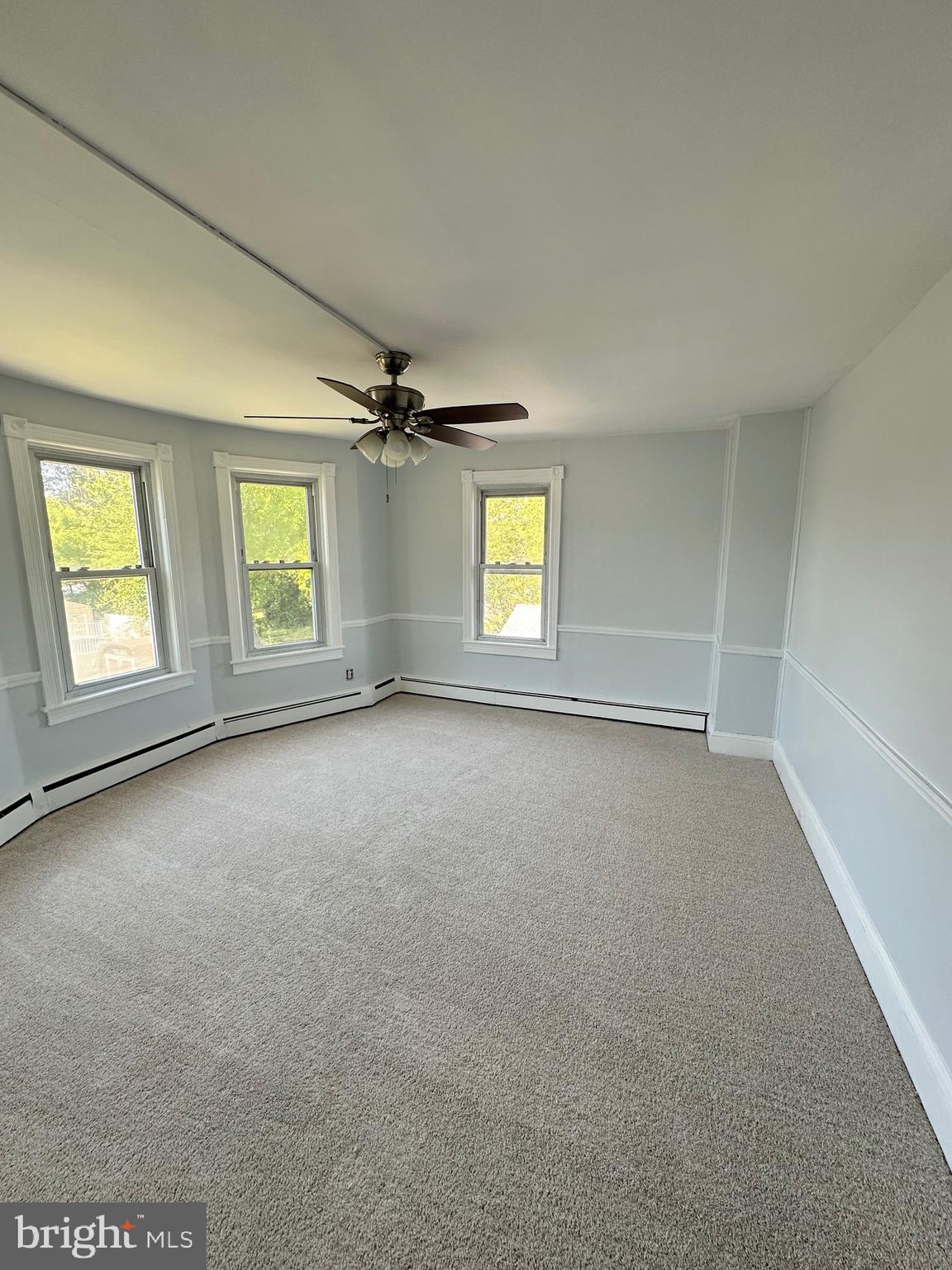 202 Washington Avenue Laurel Springs, NJ 08021 - Photo 11 of 34 Upstairs livingroom