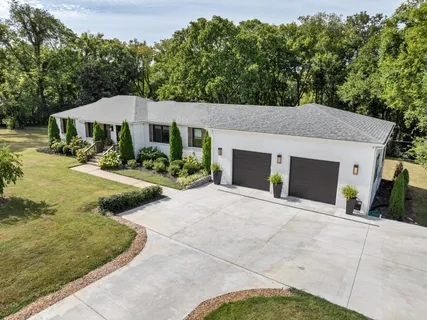 $995,000 | 2805 Lincoya Drive, Nashville, TN 37214