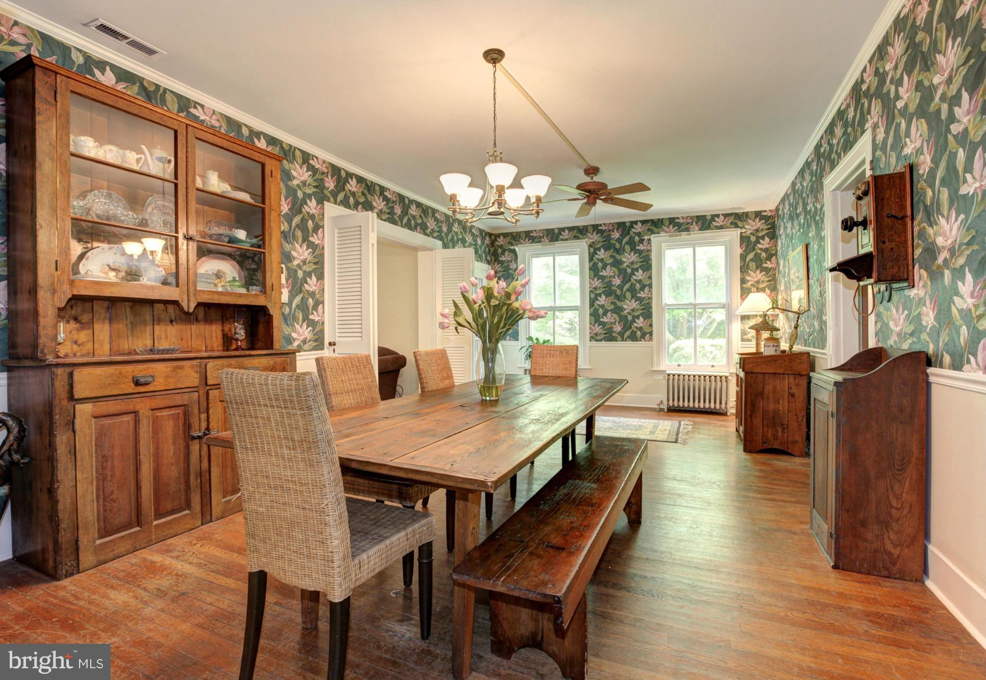 17420 Dr Bird Road Silver Spring, MD 20906 - Photo 10 of 30 GRAND DINING ROOM