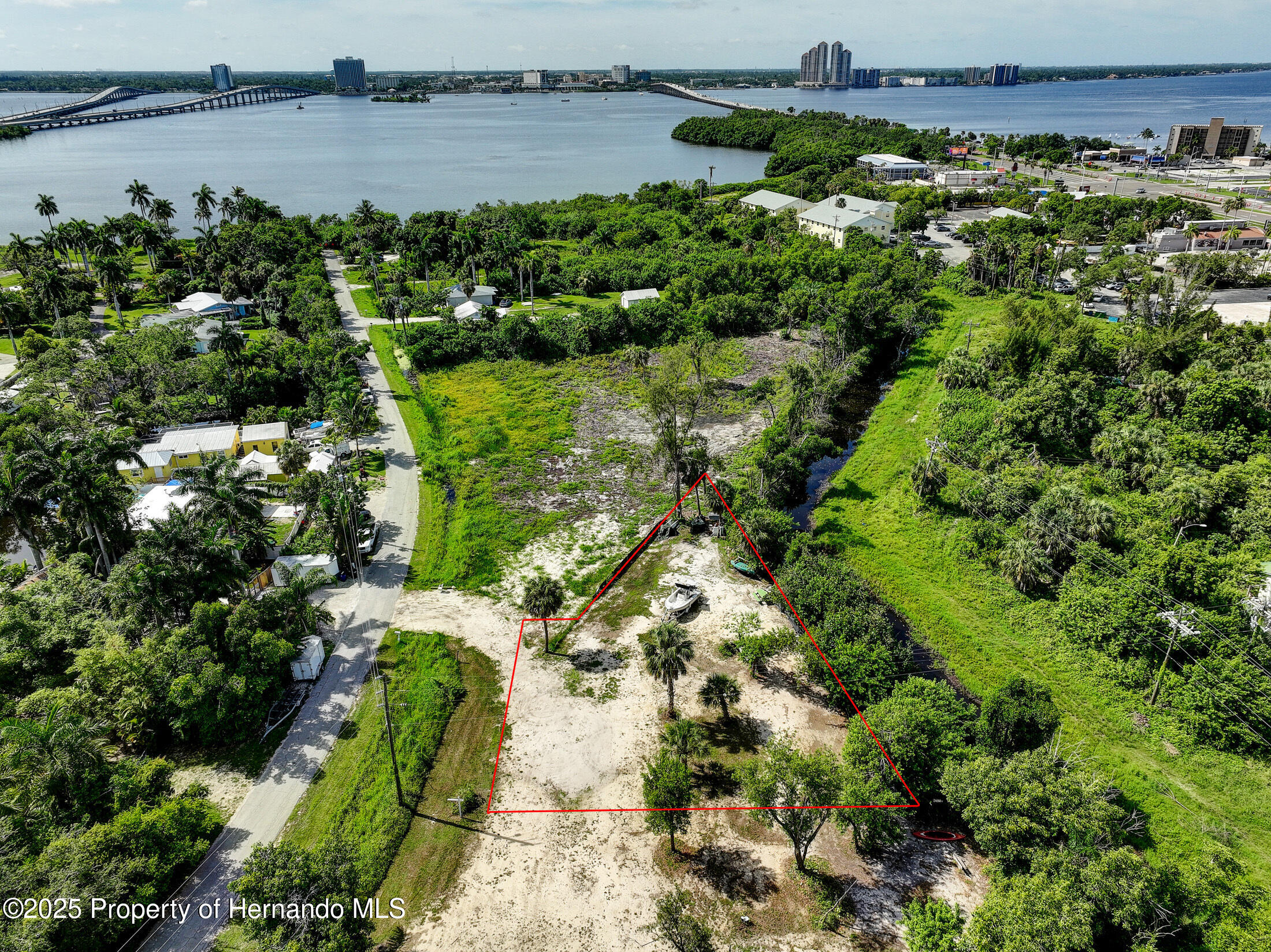 1107 River Road North Fort Myers, FL 33903 - Photo 3 of 10