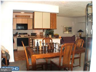 513 Washington Place Wayne, PA 19087 - Photo 2 of 5 Gallery Image 2
