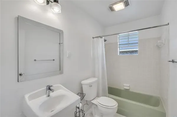 $2,800 | 539 Barbara Place, Mandeville, LA 70448