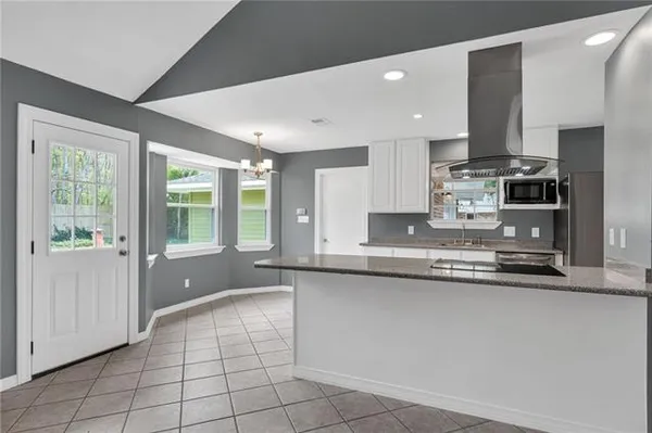 $2,800 | 539 Barbara Place, Mandeville, LA 70448