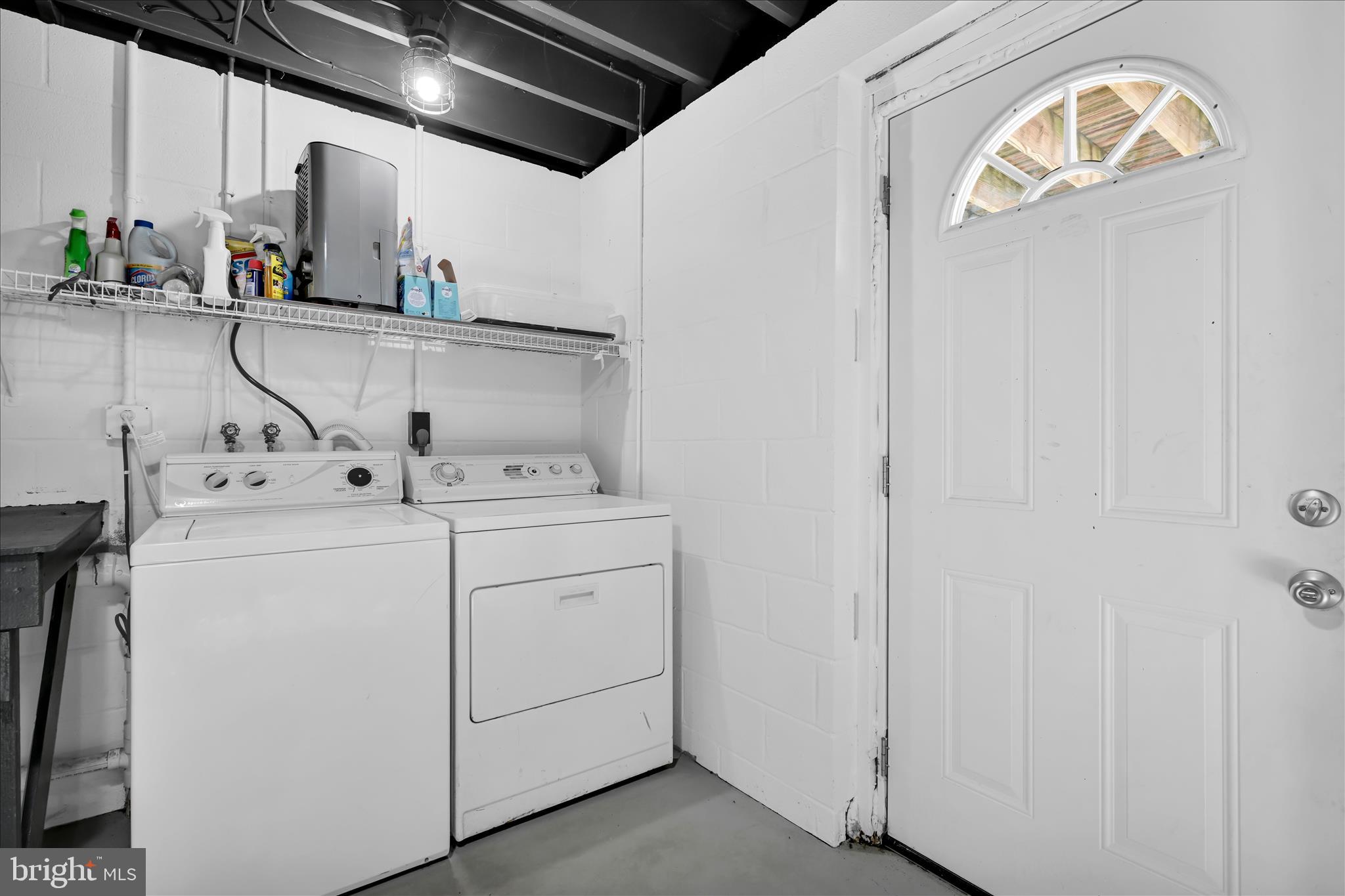 4285 Highland Road Elizabethtown, PA 17022 - Photo 24 of 39 a utility room with dryer and washer