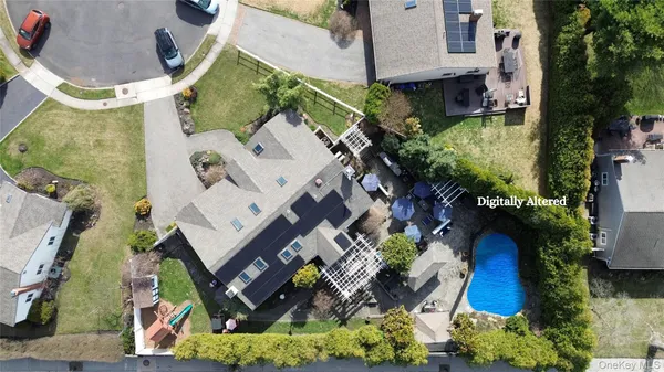 $1,399,000 | 12 Kingswood Circle, Old Bethpage, NY 11804