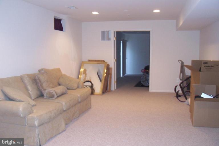 6903 Golden Raintree Court Clinton, MD 20735 - Photo 3 of 22 Recreation Room