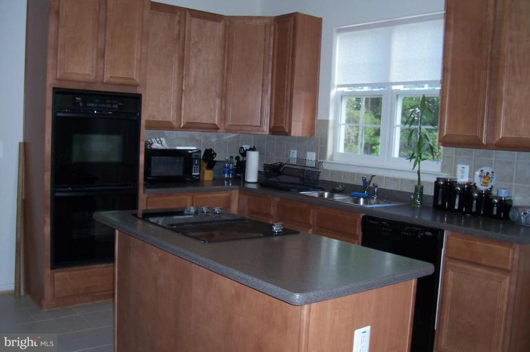 6903 Golden Raintree Court Clinton, MD 20735 - Photo 22 of 22 Kitchen